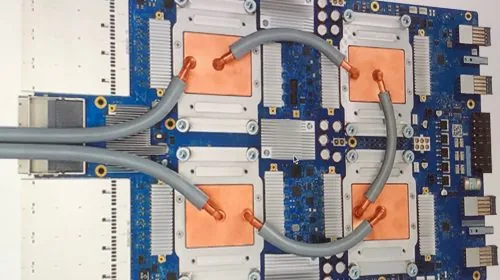 Unidad de procesamiento tensorial en rack de servidor, representación del hardware acelerador de nueva generación para inferencia de IA