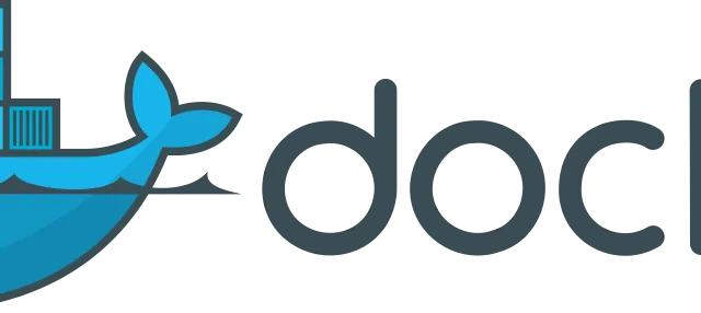 Logotipo oficial de Docker, motor de contenedores sobre el que Portainer expone la interfaz web de referencia para gestionar stacks Compose y clusters Swarm o Kubernetes