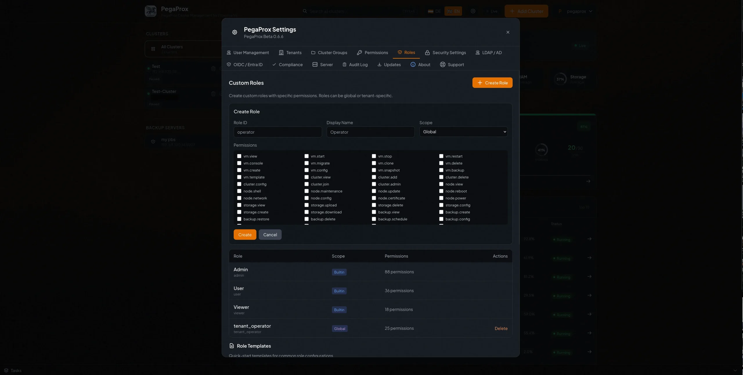 Pantalla de gestión de usuarios y roles de PegaProx mostrando la integración con LDAP, OIDC y Entra ID además de roles personalizados por encima del esquema de privilegios de Proxmox